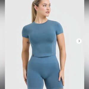 ONER ACTIVE • MELLOW SOFT MID SHORT SLEEVE T-SHIRT • MOONSTONE BLUE • SMALL